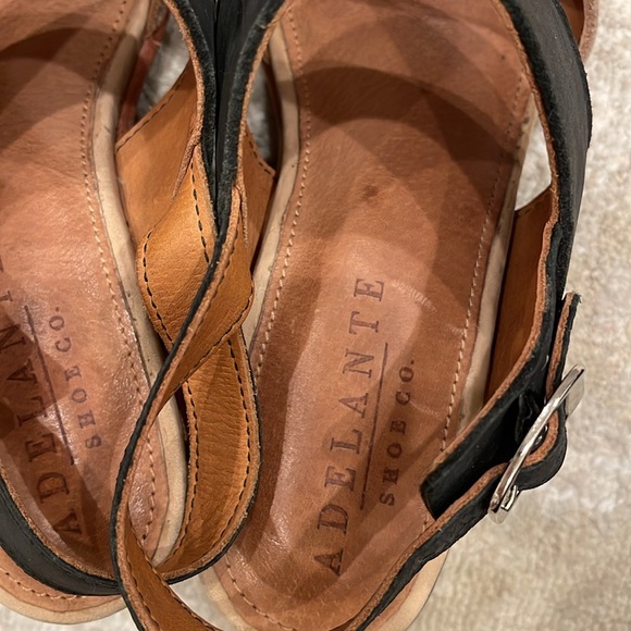 Adelante Shoes | Wide Black And Tan Sandals Size 7.5 - Picture 7 of 8
